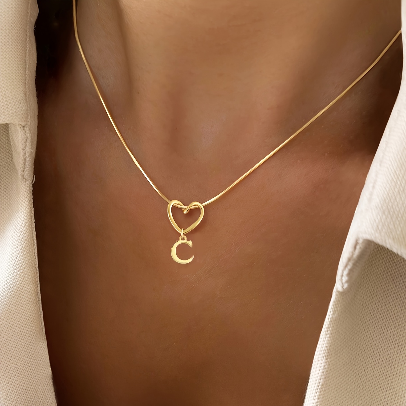 Classic Letter Necklaces for W - Formal Wear Jewelry For Women recensie en prijs