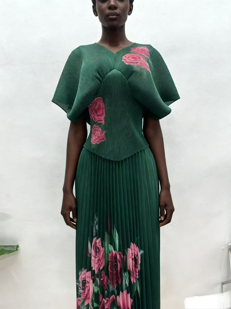 Miyake African V-neck Pleated  - Women Formal Wear For Summer recensie en prijs