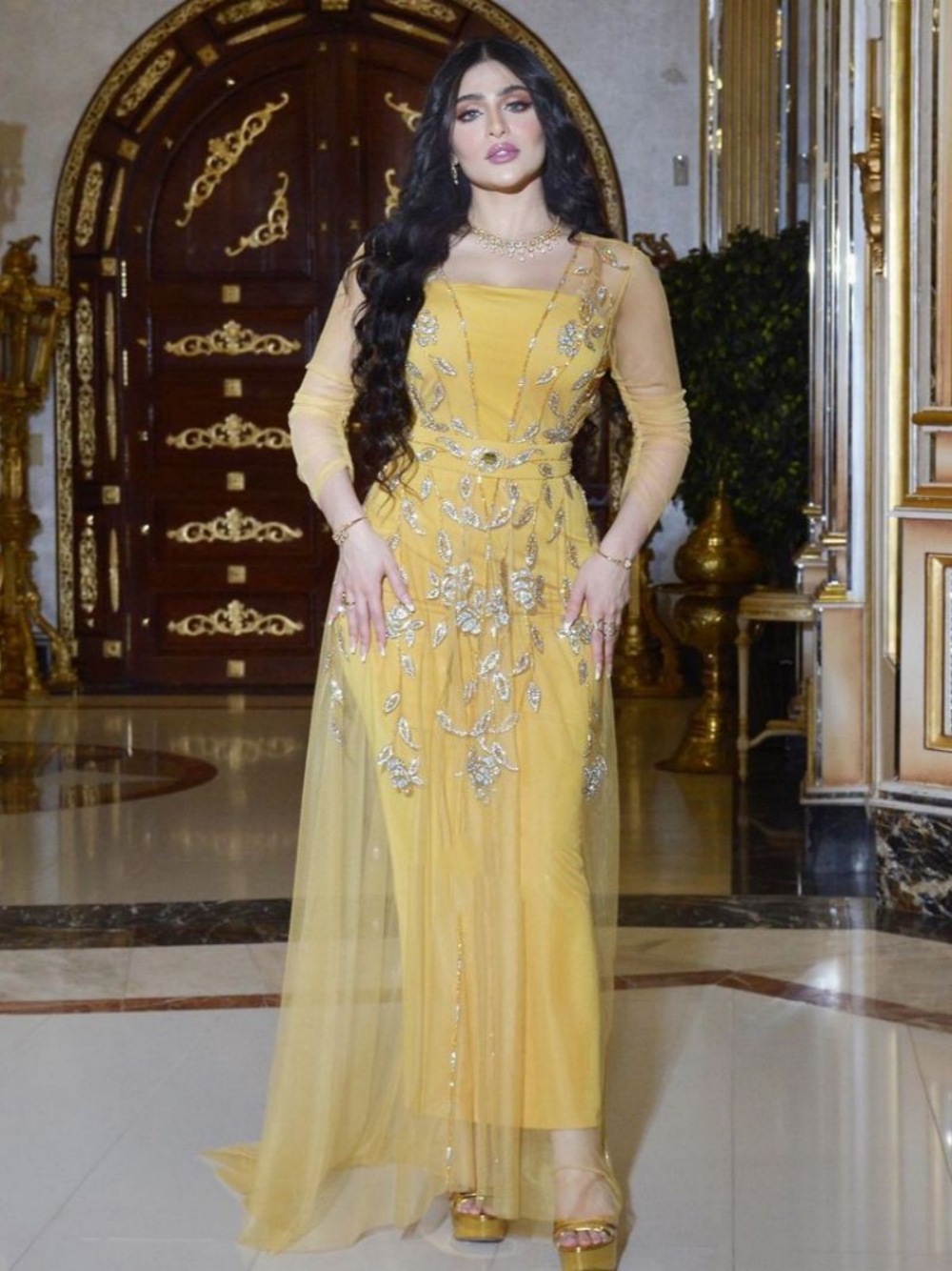 Elegant Yellow Caftan Evening  - Yellow Formal Wear Women recensie en prijs