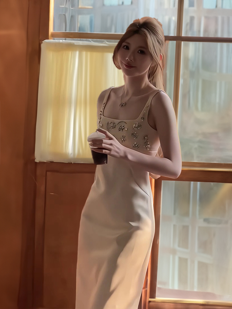 Elegant Heavy Work Satin Eveni - Women Formal Wear With Skirt recensie en prijs